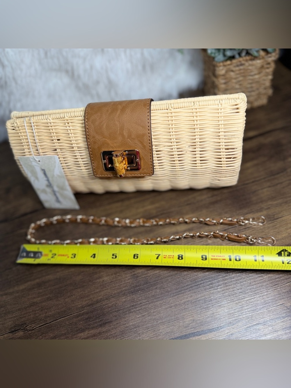 Tommy Bahama Woven Summer Bag - Picture 7 of 8